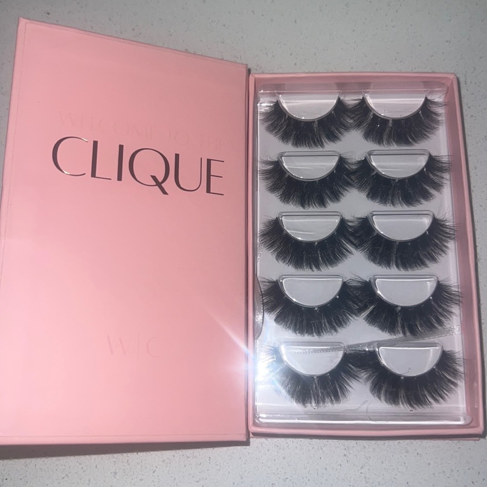 Wink Clique DollyP Lashes